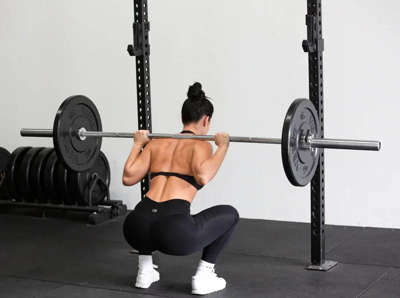 Building Muscle: Strength Training Tips for Women