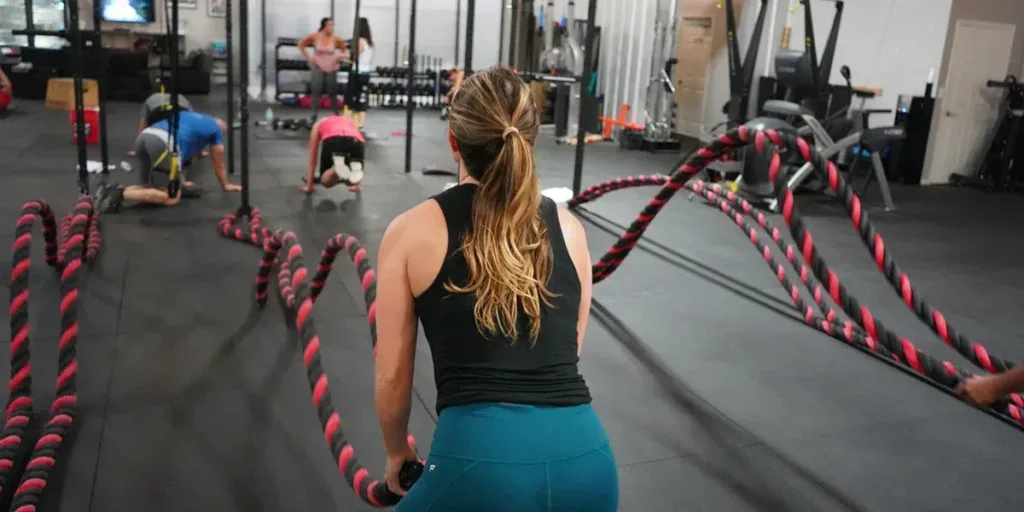 What to Expect in Your First CrossFit Class: A Beginner's Guide